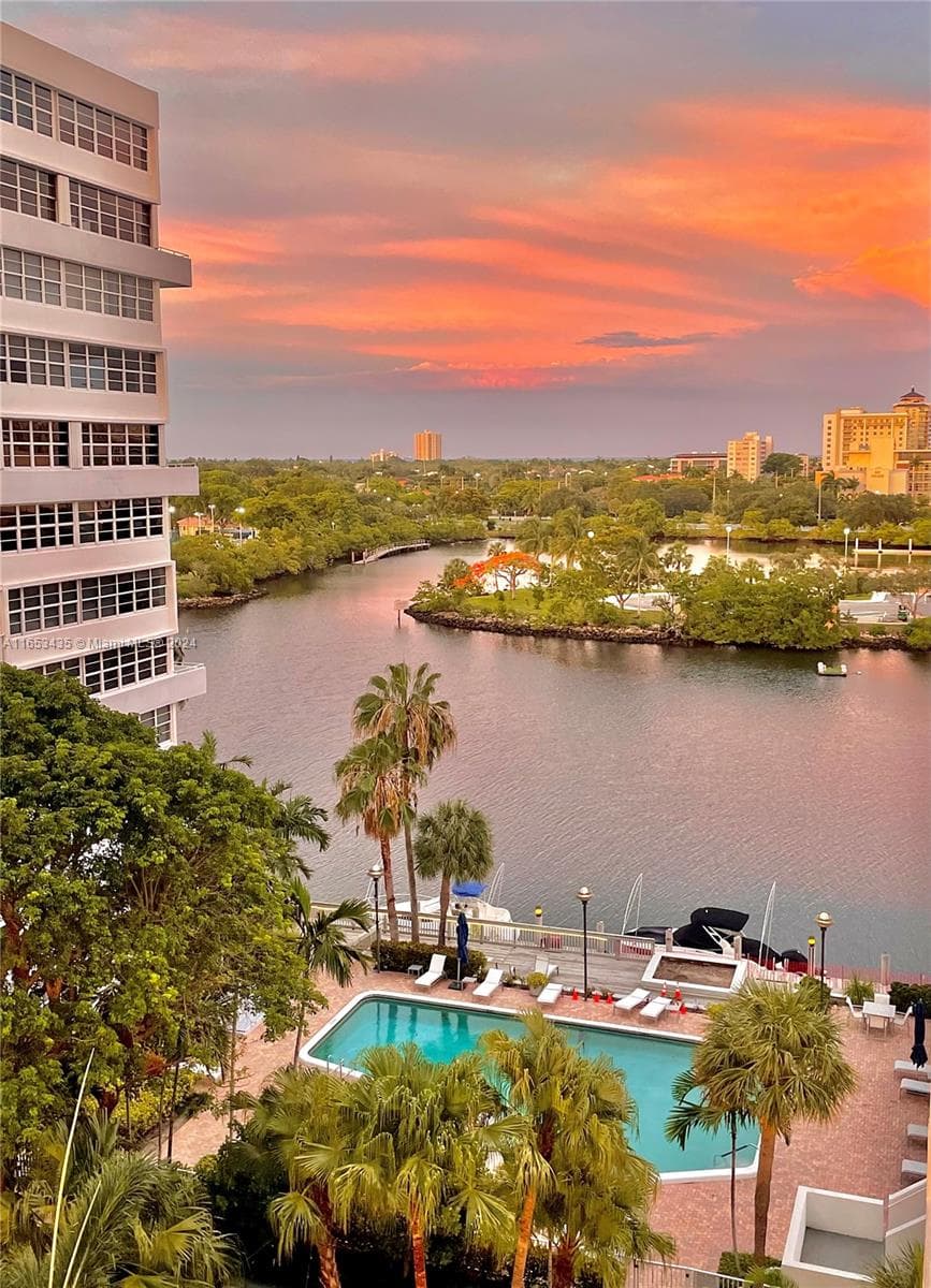 EAST POINT TOWERS · #815 in Fort Lauderdale - Photo 36