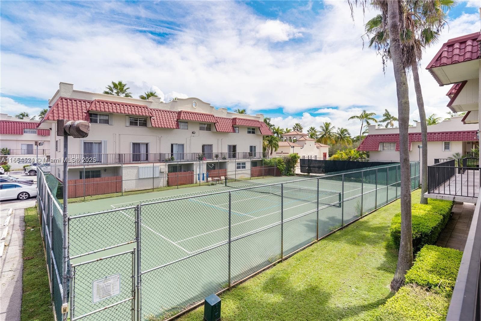 VILLAS OF PINECREST CONDO · #1032 in Pinecrest - Photo 12