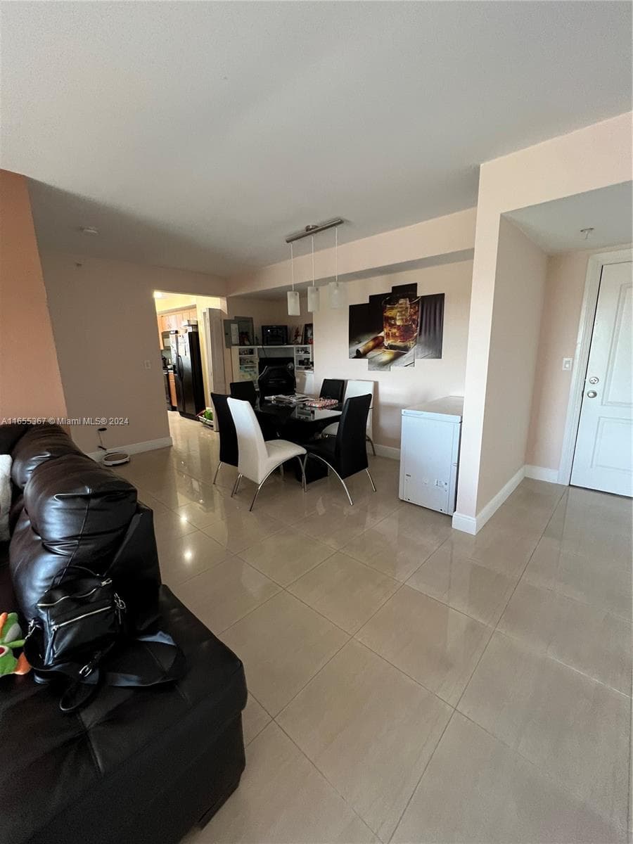 Grove View · #703 in Miami - Photo 10