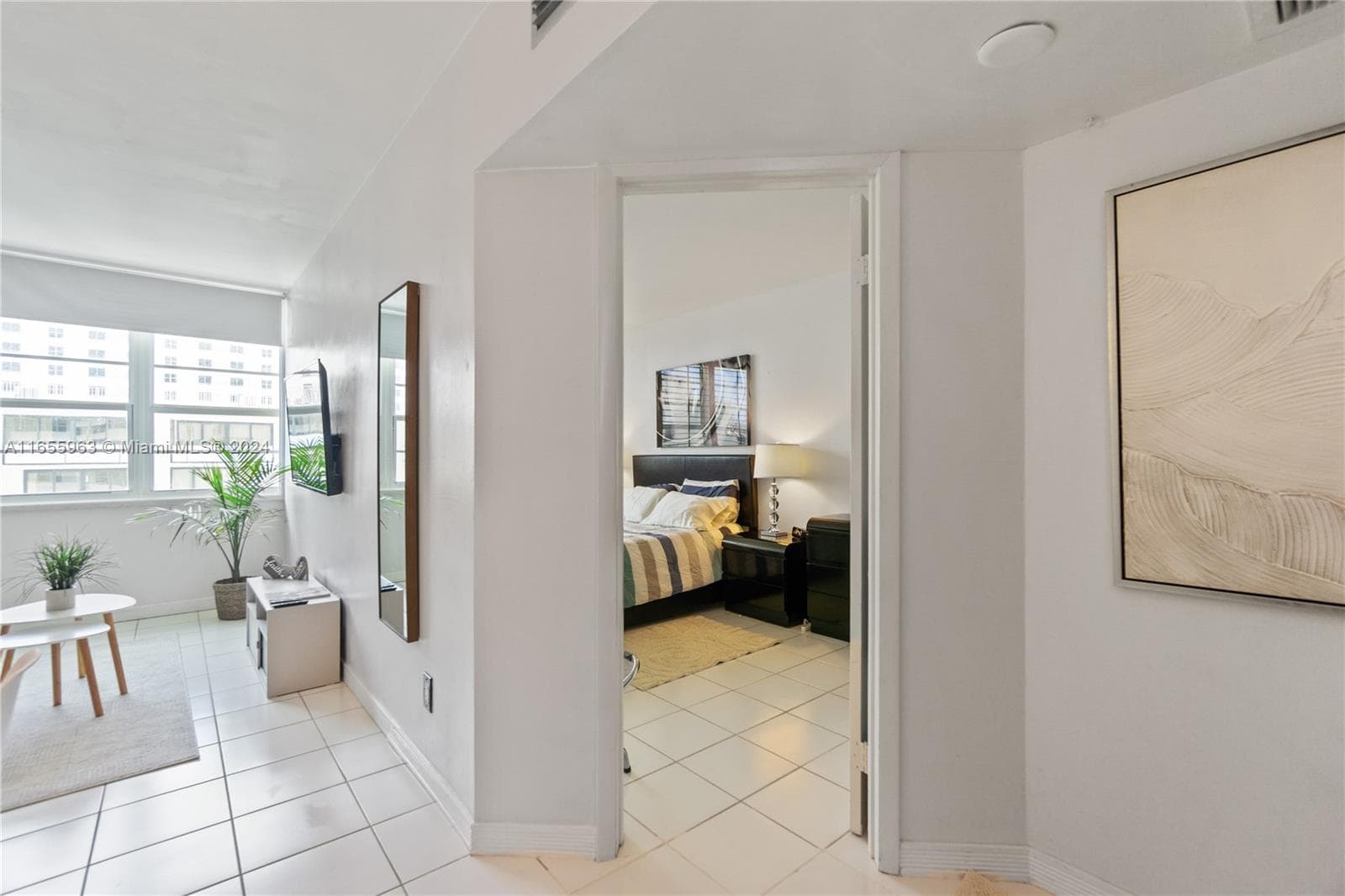 The Decoplage · #924 in Miami Beach - Photo 4