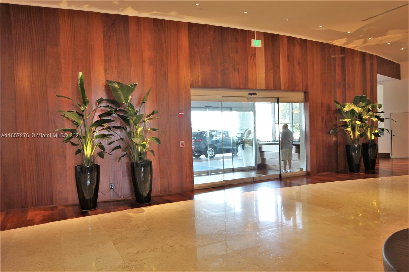 Seacoast 5151 · #933 in Miami Beach - Photo 52