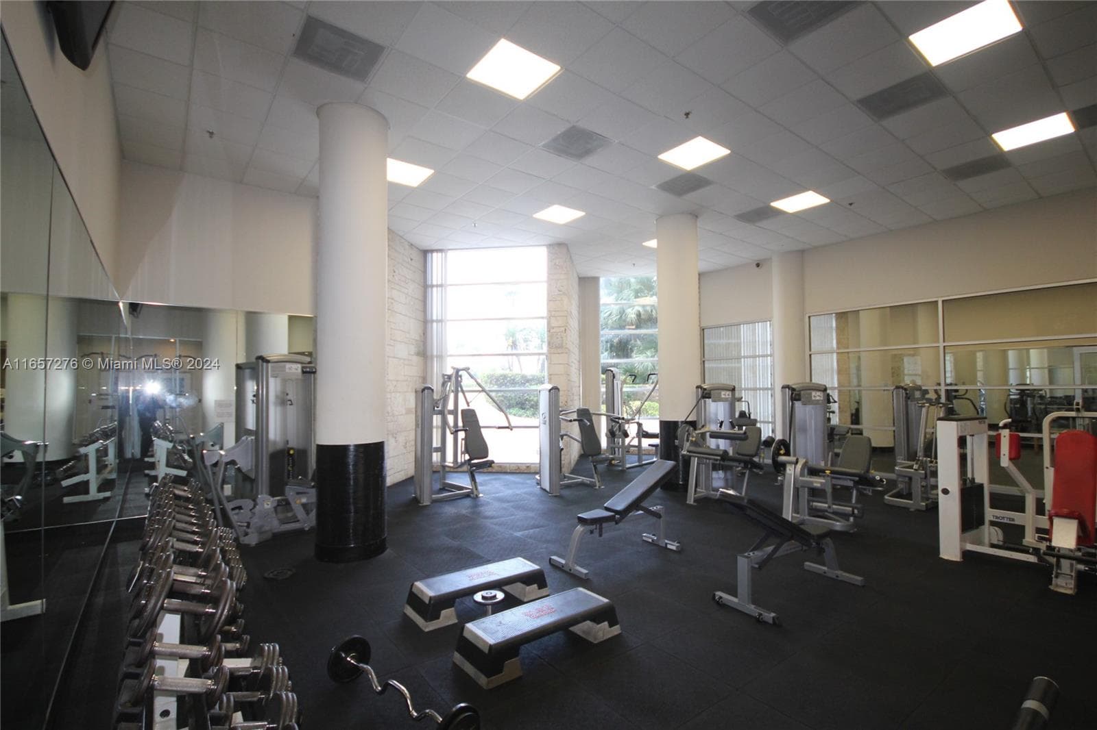 Seacoast 5151 · #933 in Miami Beach - Photo 56
