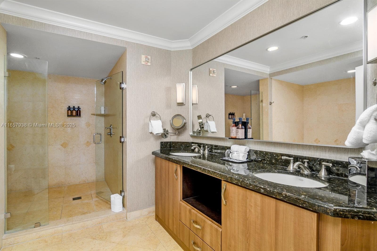 2nd Bath room Full