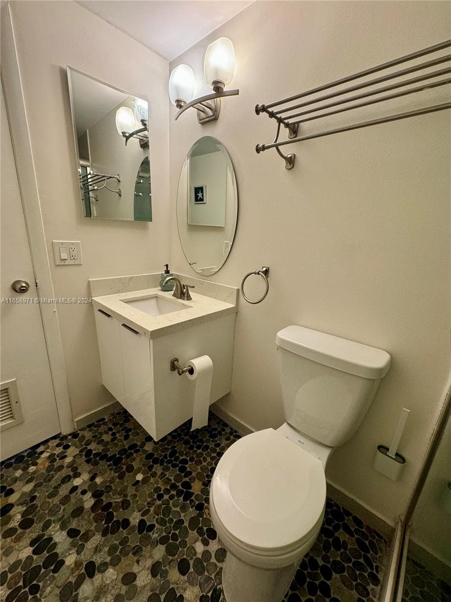 HOME TOWER CONDO · #15F in Hollywood - Photo 14