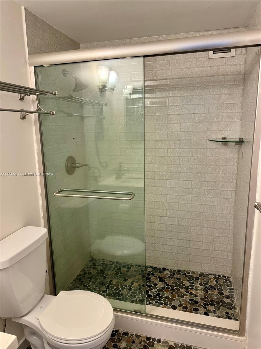 HOME TOWER CONDO · #15F in Hollywood - Photo 15