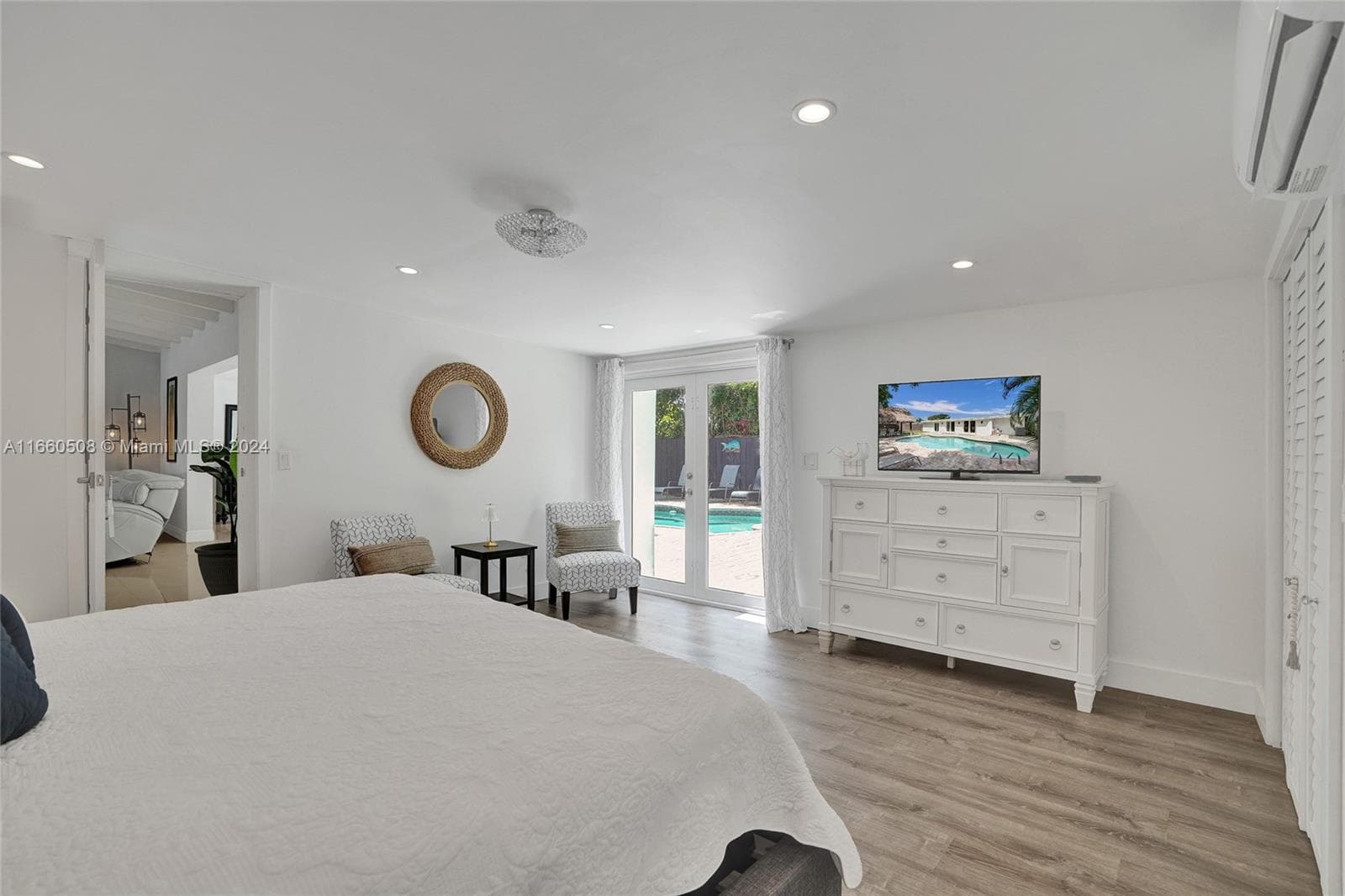 1910 N Hibiscus Dr photo 20