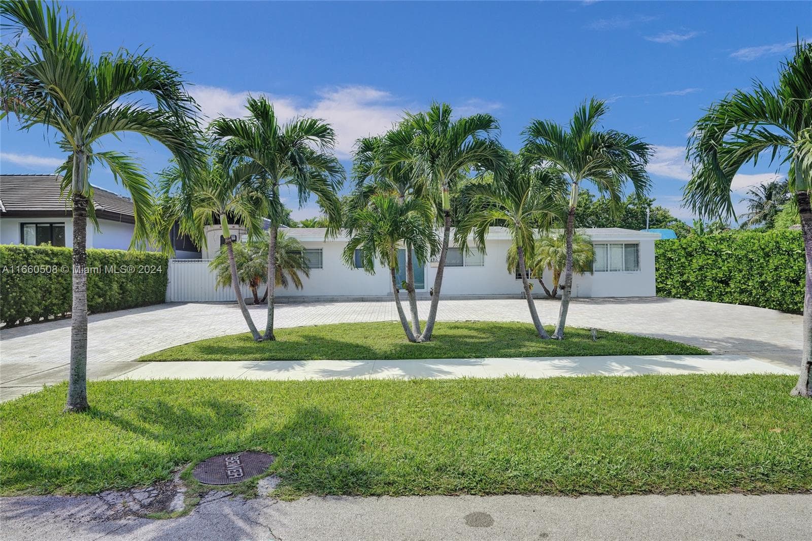 1910 N Hibiscus Dr photo 38
