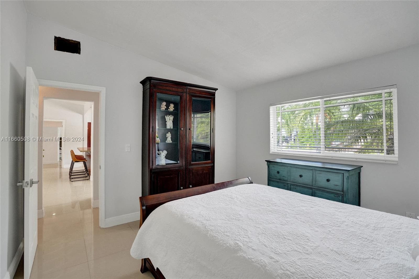 1910 N Hibiscus Dr photo 33