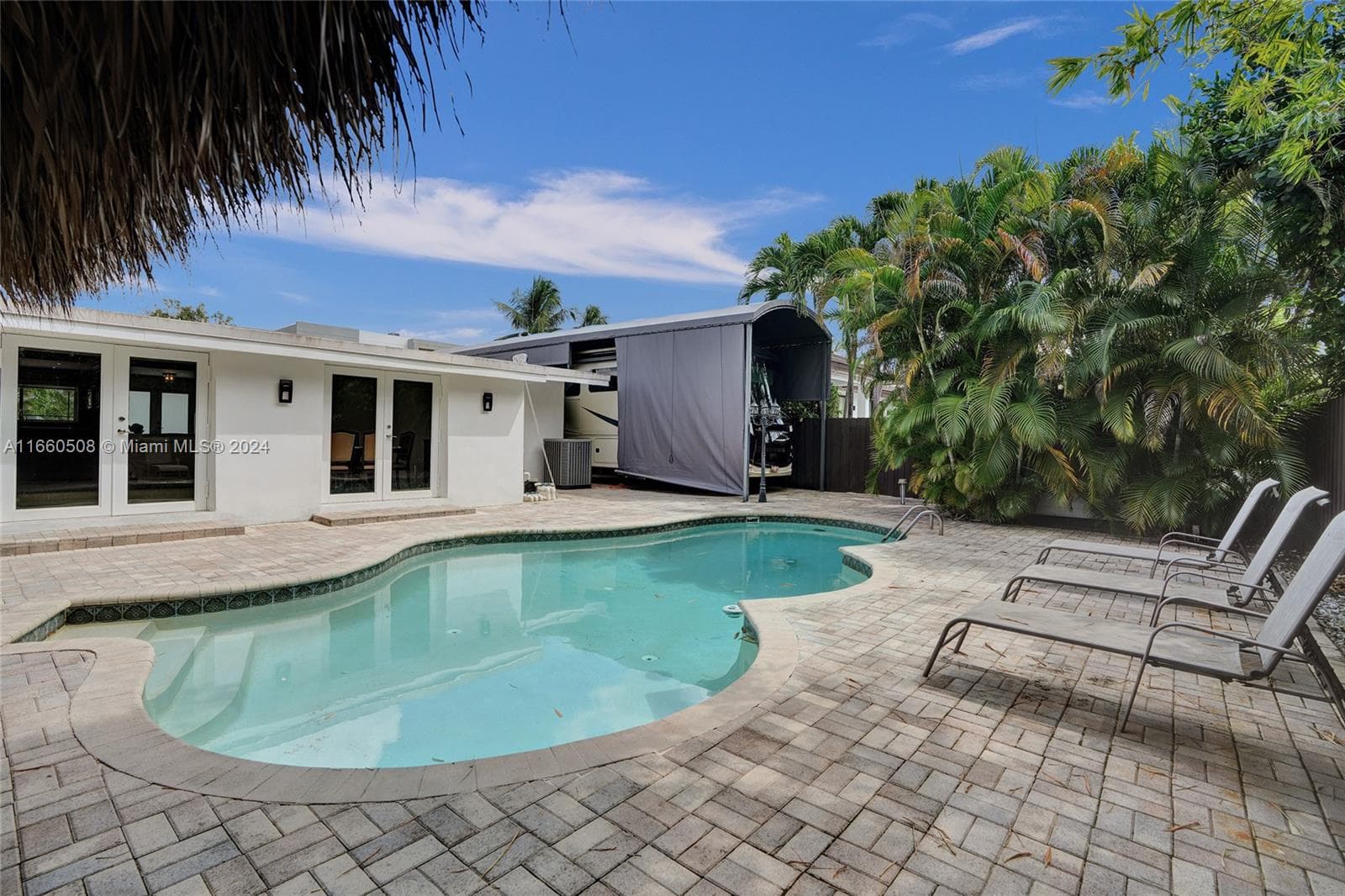1910 N Hibiscus Dr photo 45