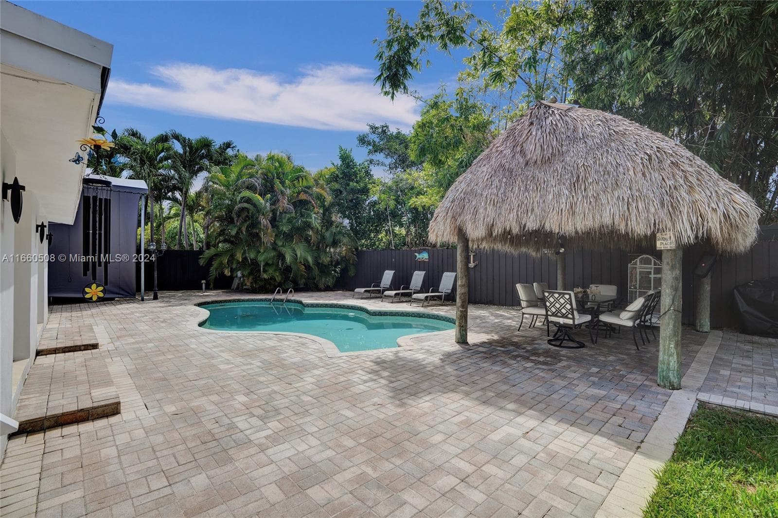 1910 N Hibiscus Dr photo 50