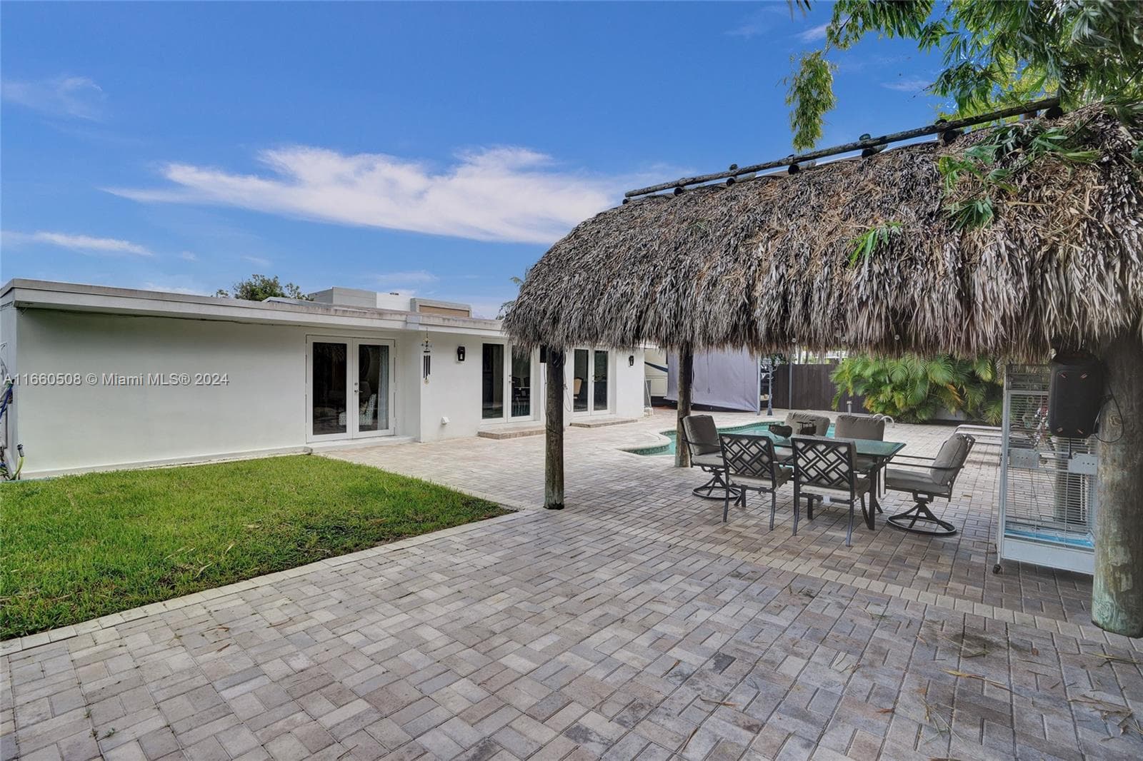 1910 N Hibiscus Dr photo 44