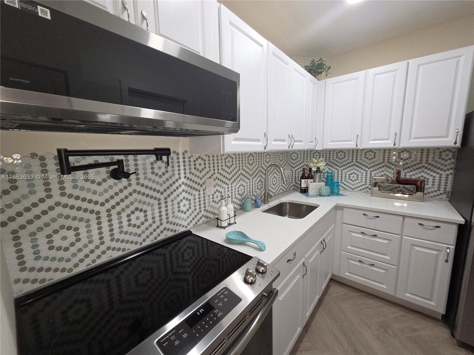 Oakland Grove Village · #218C in Oakland Park - Photo 4