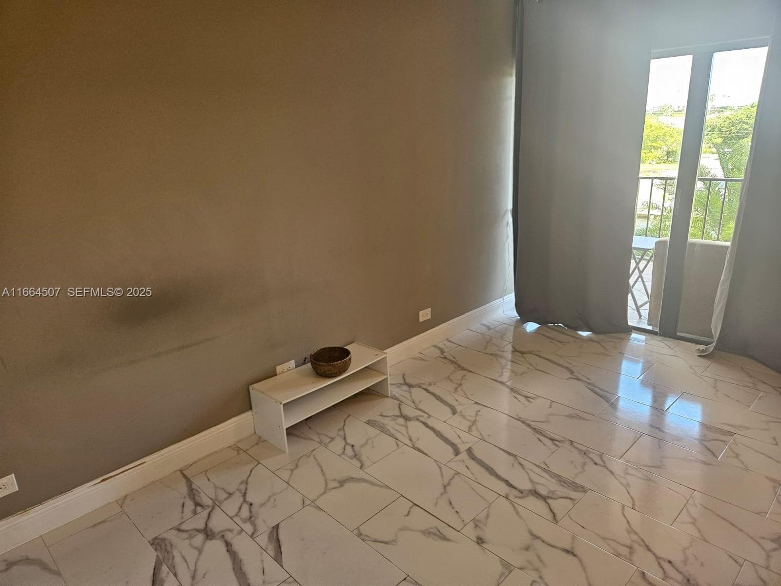 CRICKET CLUB CONDO · #401 in Miami - Photo 23