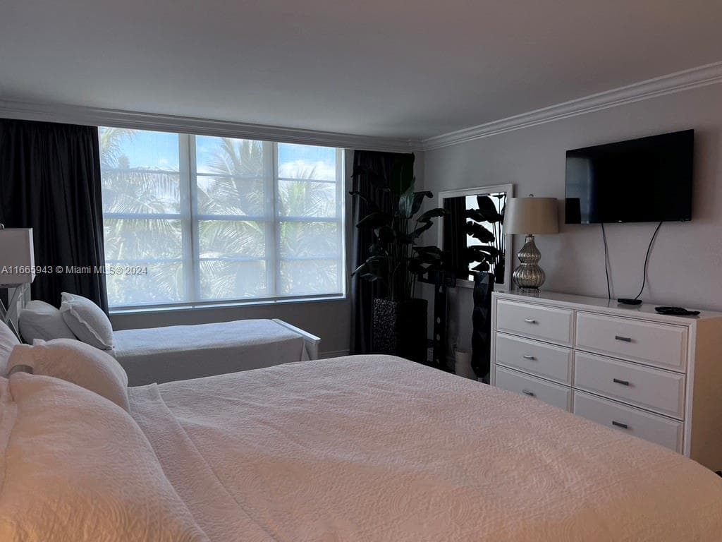 Master bed