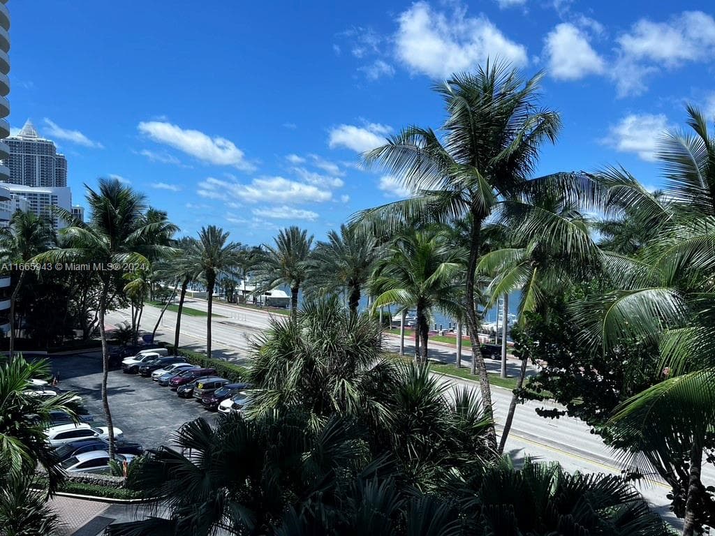 Seacoast 5151 · #505 in Miami Beach - Photo 13