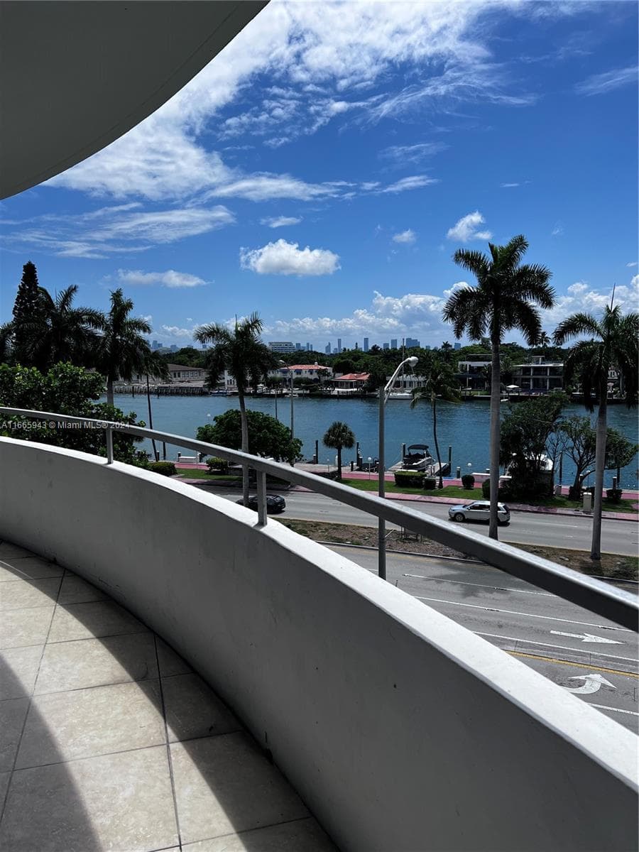 Seacoast 5151 · #505 in Miami Beach - Photo 12
