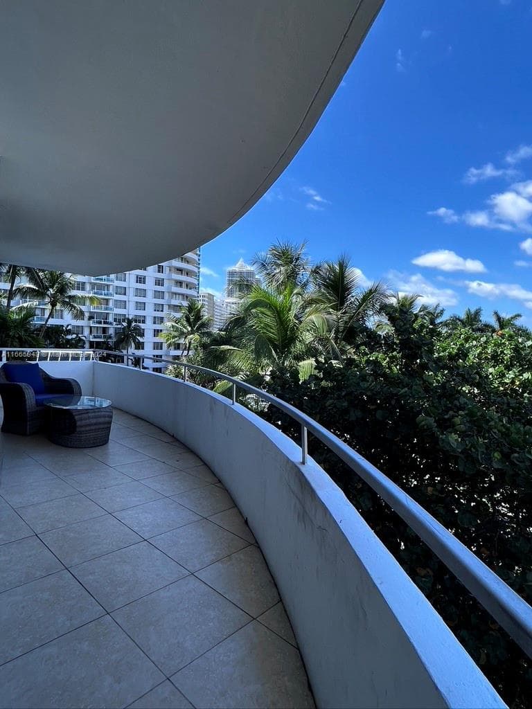 Seacoast 5151 · #505 in Miami Beach - Photo 9