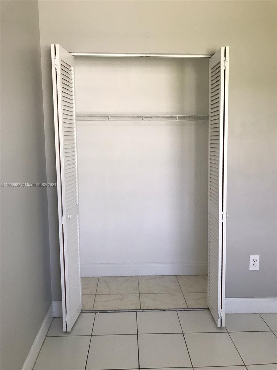 monterey village · #201-17 in Miami - Photo 18