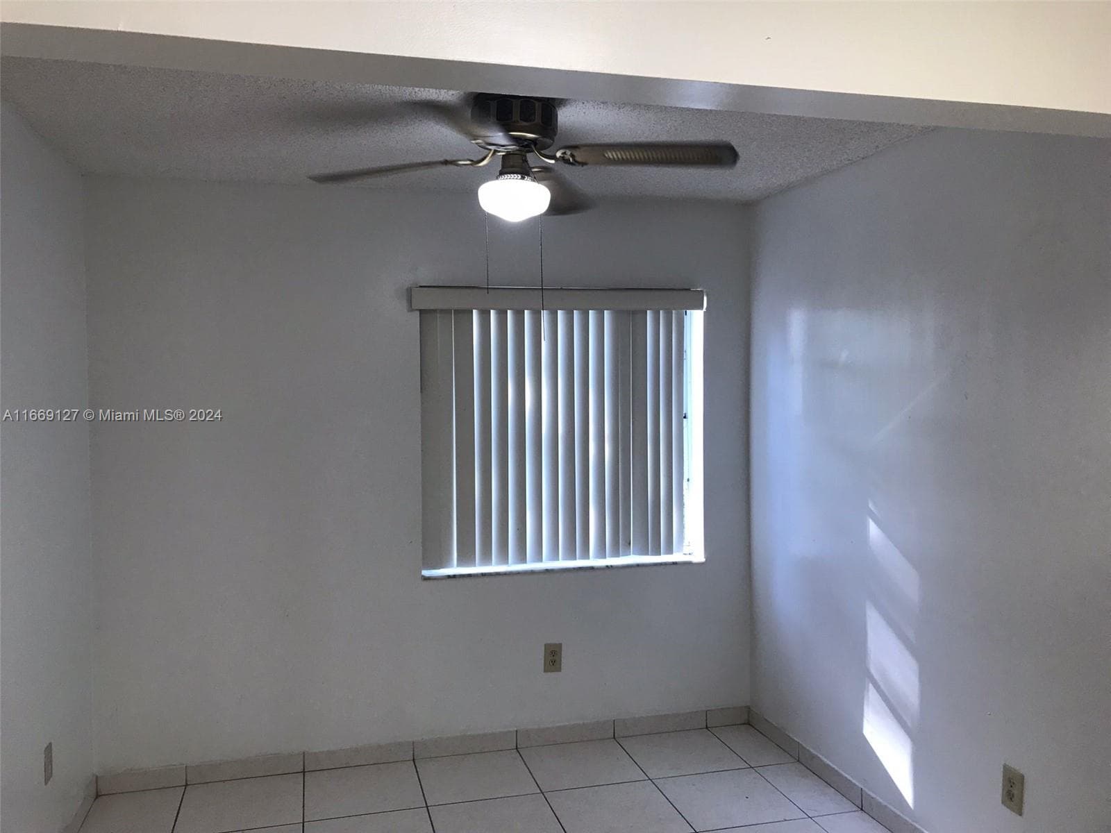 MONTEREY VILLAGE · #104-25 in Miami - Photo 12
