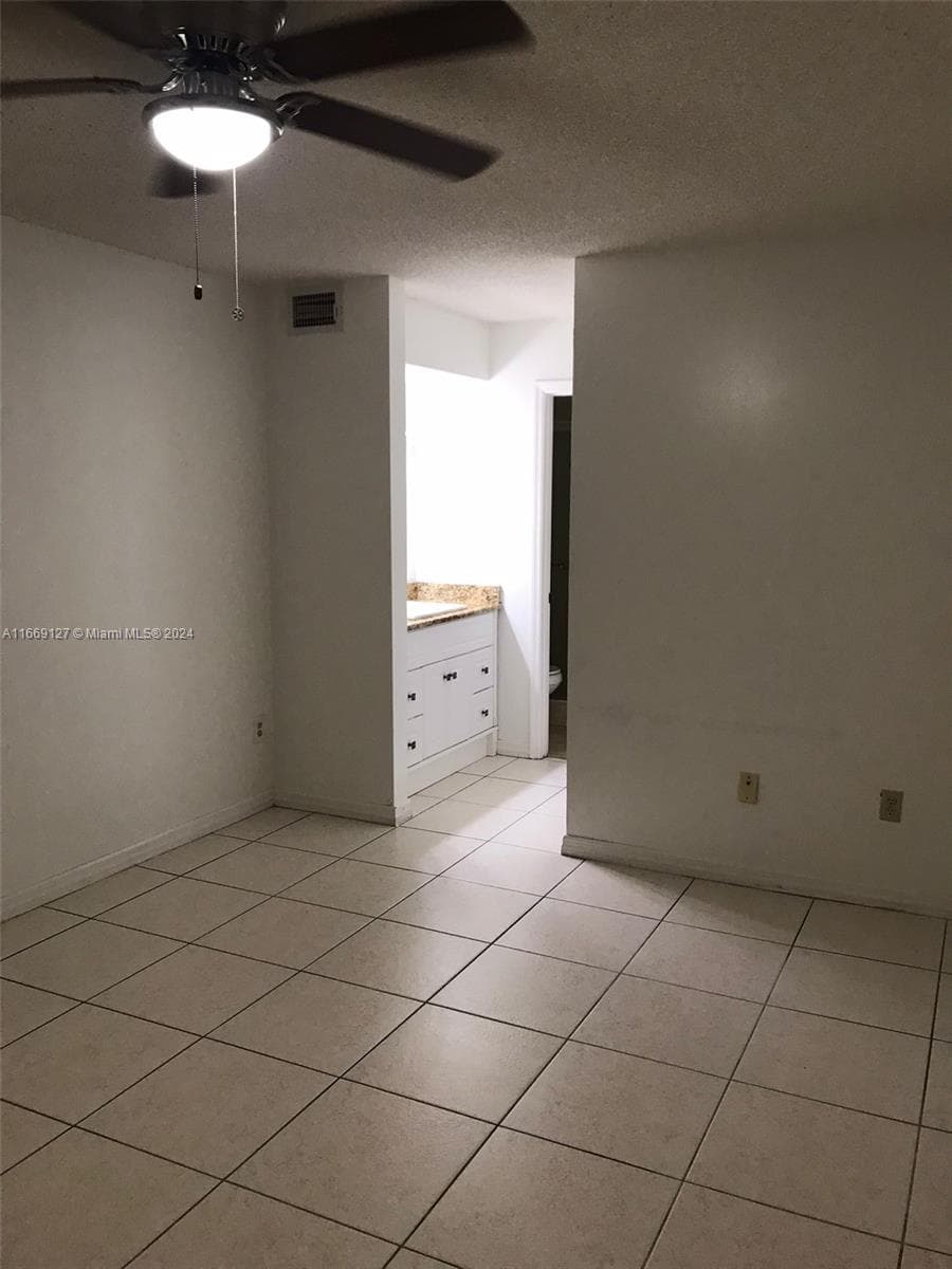 MONTEREY VILLAGE · #104-25 in Miami - Photo 32