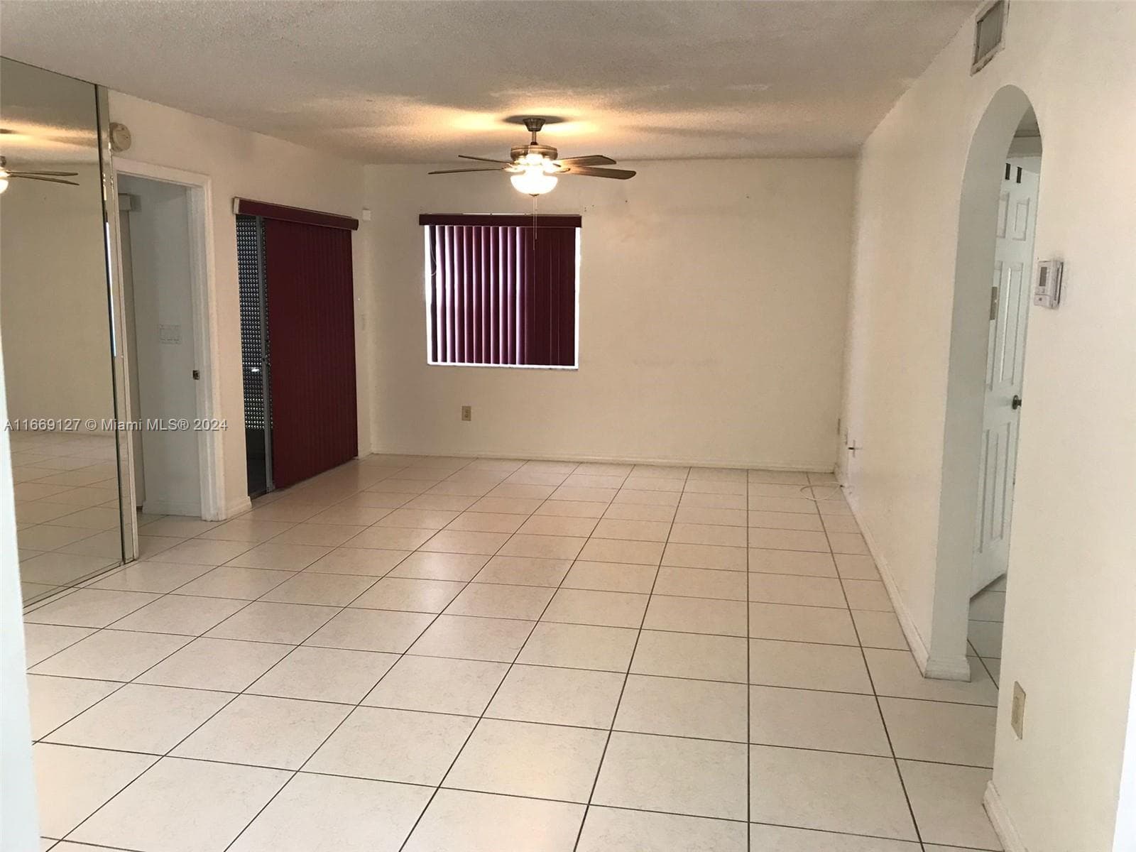 MONTEREY VILLAGE · #104-25 in Miami - Photo 14