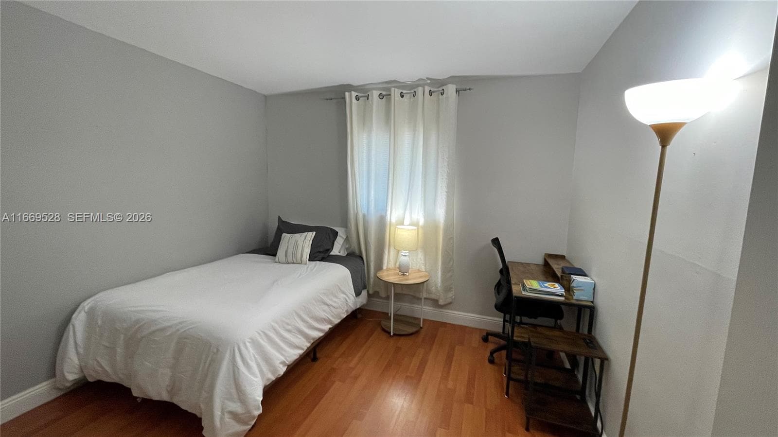Full size bed-second bedroom with walking closet