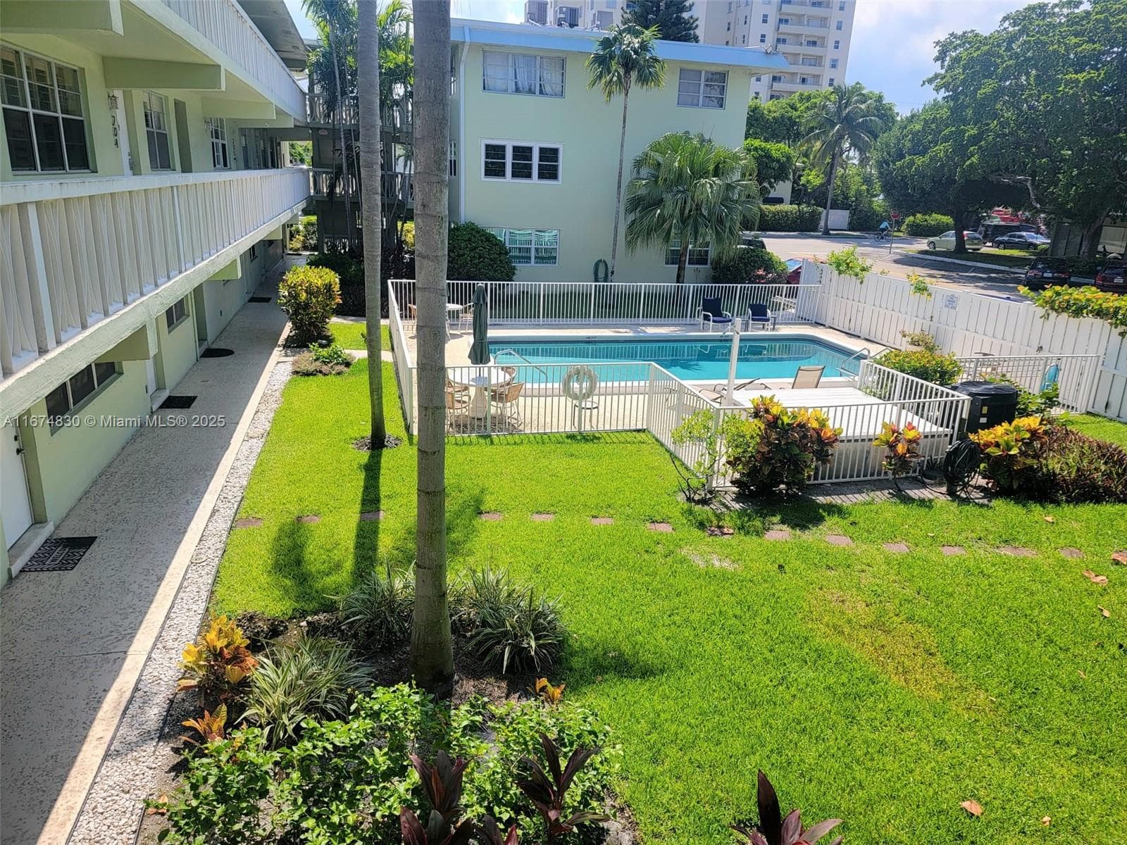 GATEWAY ARMS CONDO · #203 in Fort Lauderdale - Photo 2