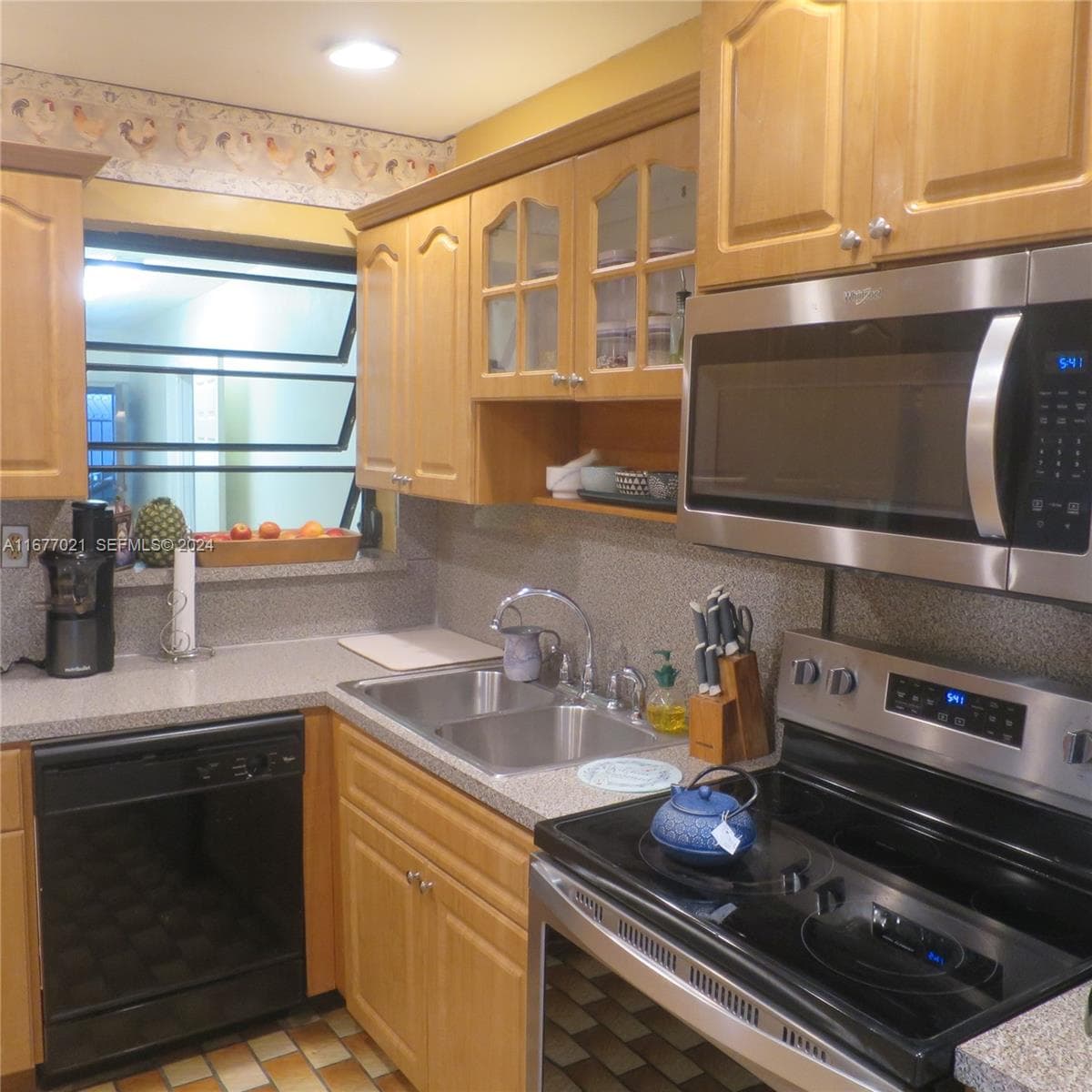 19021 NW 12th Ct photo 5