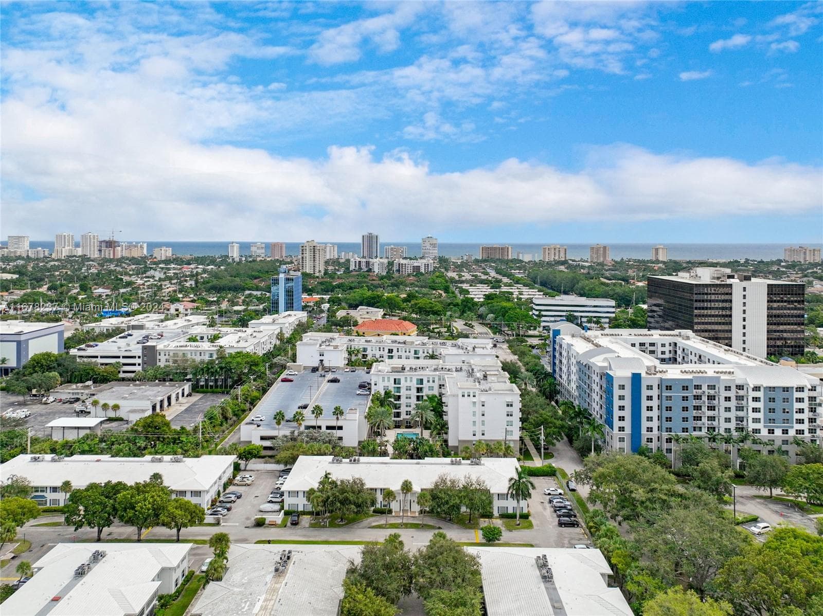 IMPERIAL POINT COLONNADES · #2303 in Fort Lauderdale - Photo 16