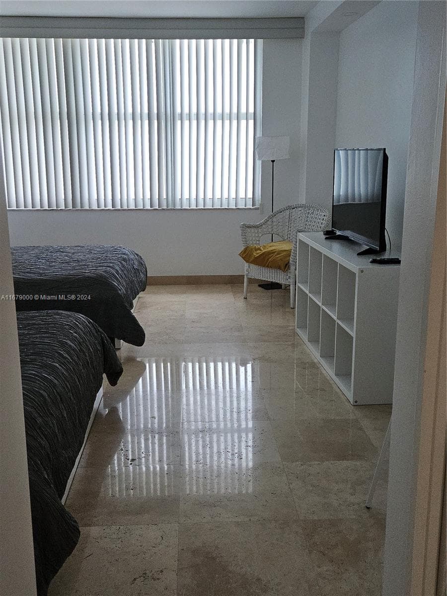 The Pavilion · #1605 in Miami Beach - Photo 15