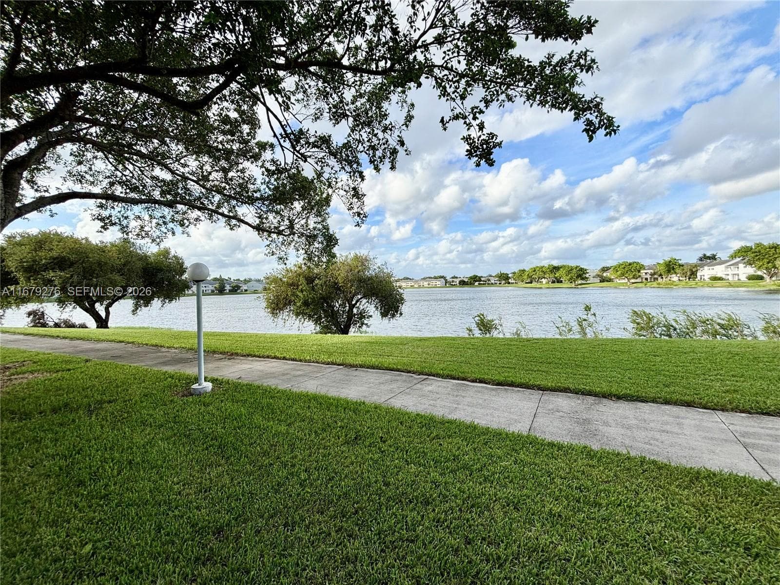 SUMMER LAKE · #104 in Oakland Park - Photo 9