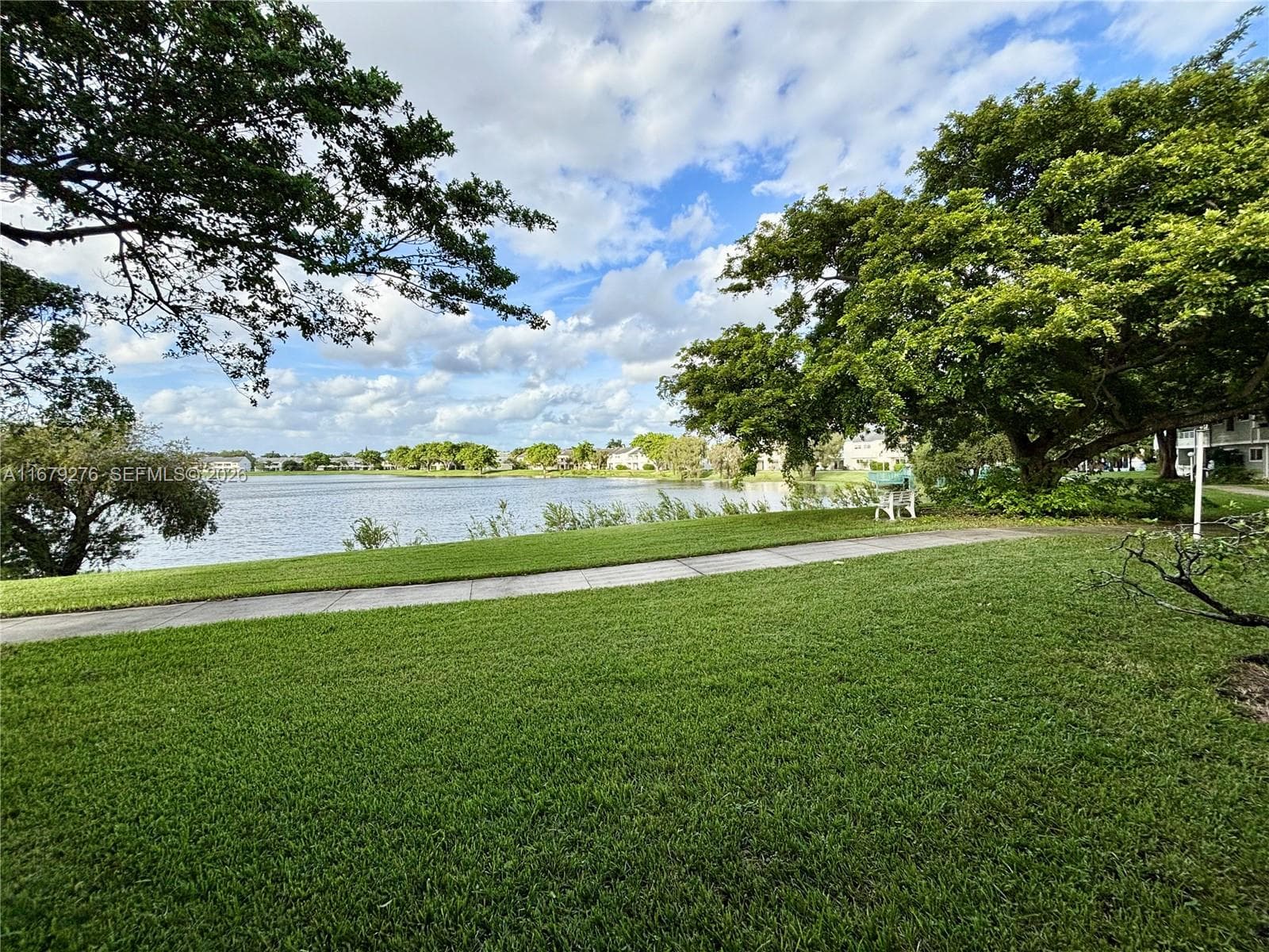 SUMMER LAKE · #104 in Oakland Park - Photo 10
