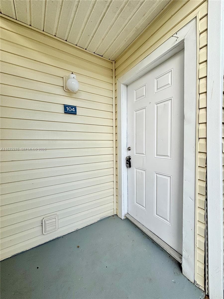 SUMMER LAKE · #104 in Oakland Park - Photo 11