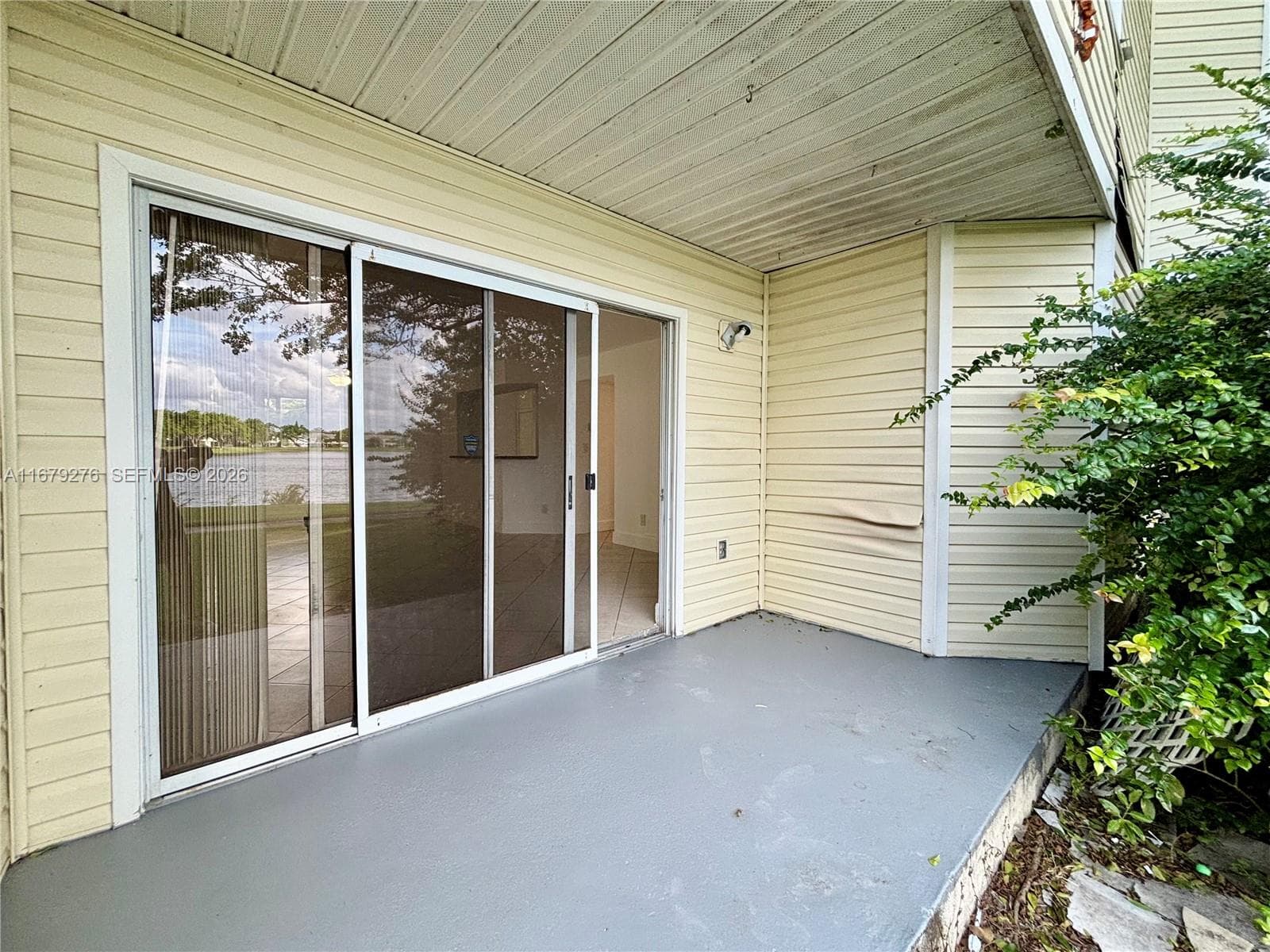 SUMMER LAKE · #104 in Oakland Park - Photo 8