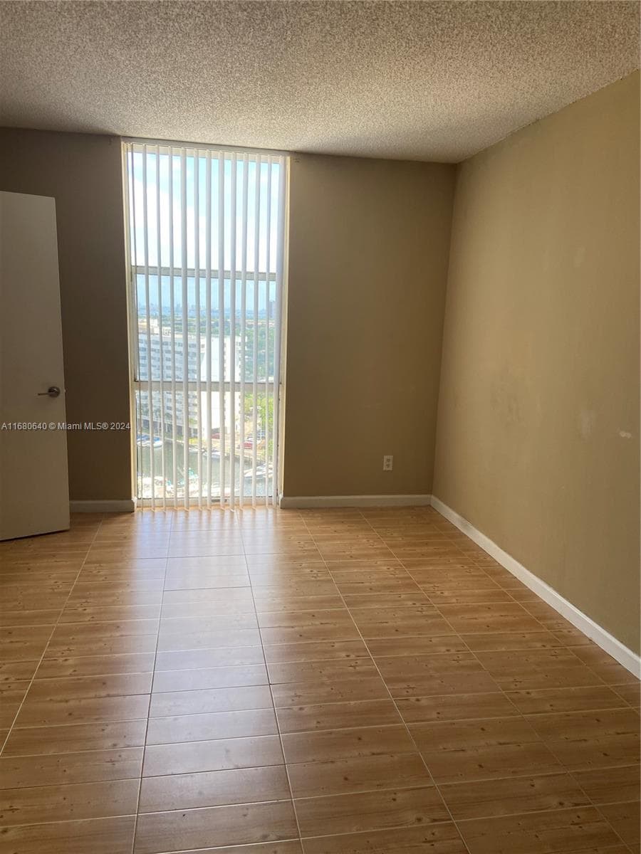 SAILBOAT KAY CONDO · #1506 in North Miami - Photo 11