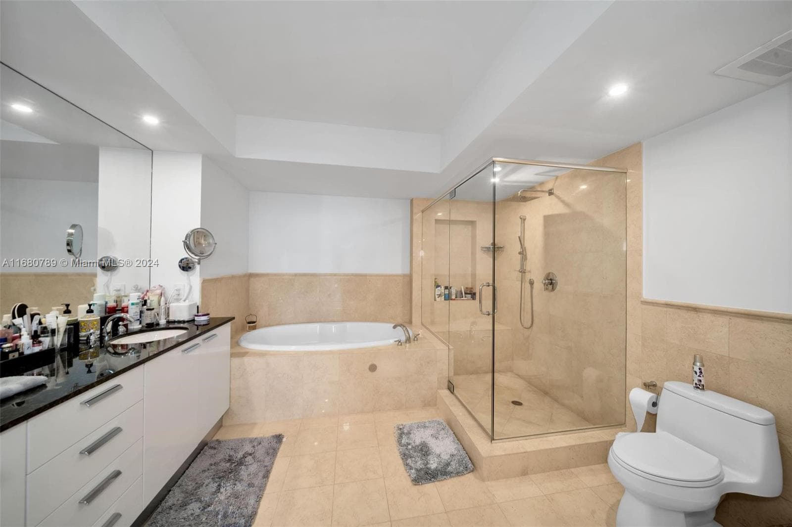 BEACH CLUB CONDO · #3202 in Hallandale Beach - Photo 16