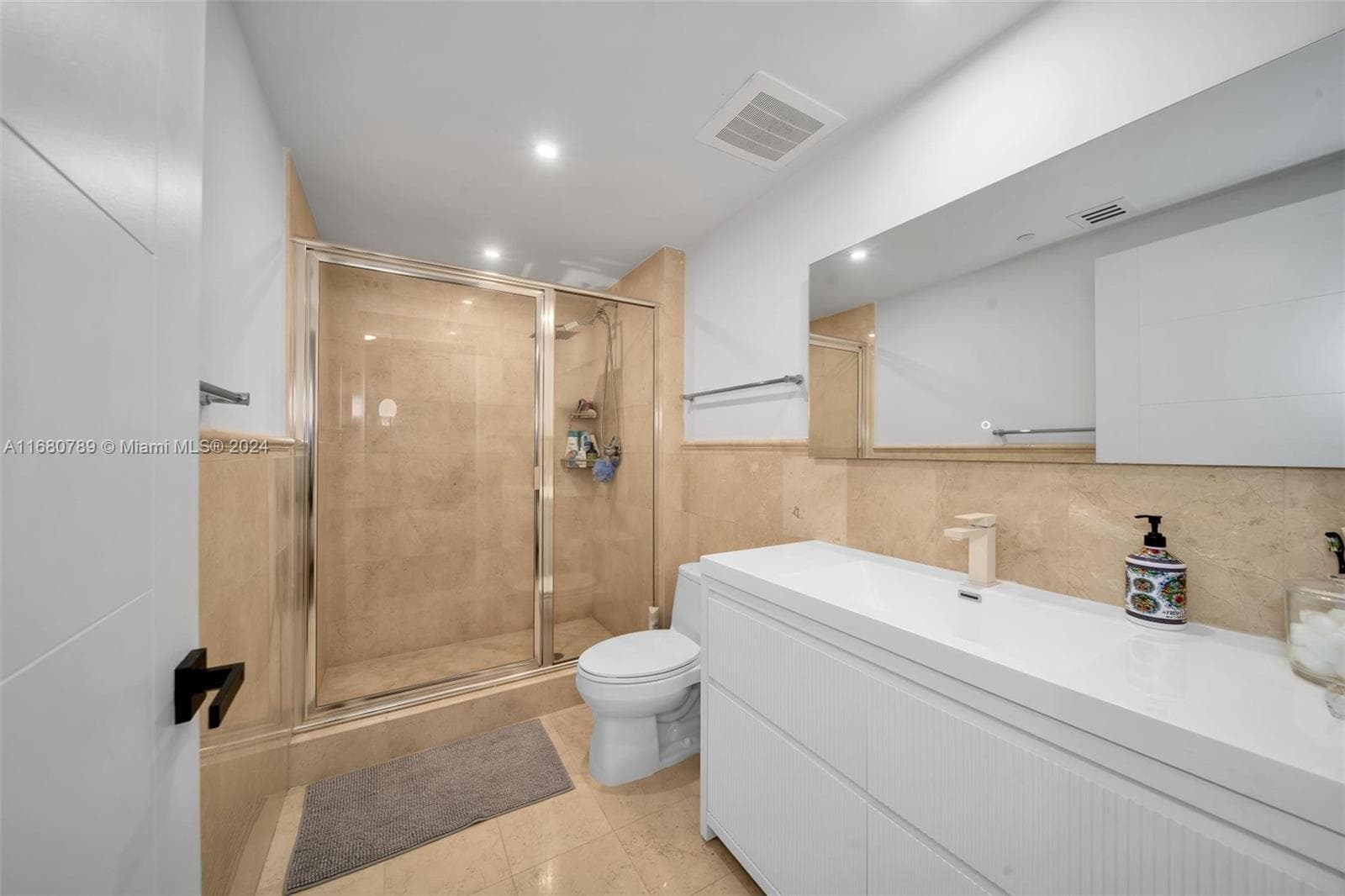 BEACH CLUB CONDO · #3202 in Hallandale Beach - Photo 22