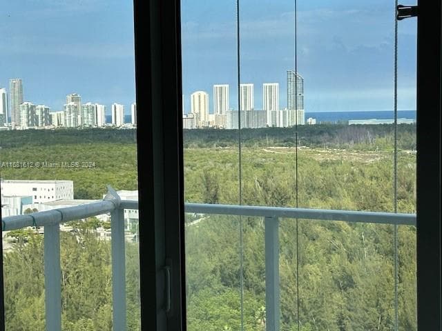 ONE FIFTY ONE BISCAYNE · #2204 in North Miami - Photo 28