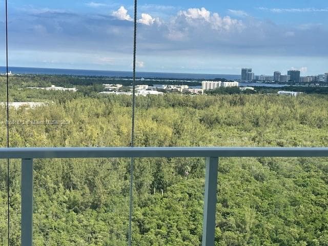 ONE FIFTY ONE BISCAYNE · #2204 in North Miami - Photo 31