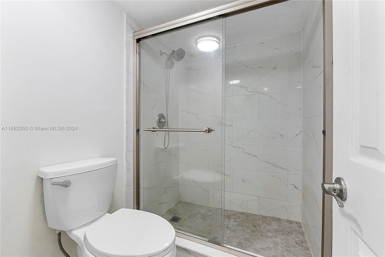 Lake Emerald · #315 in Oakland Park - Photo 27