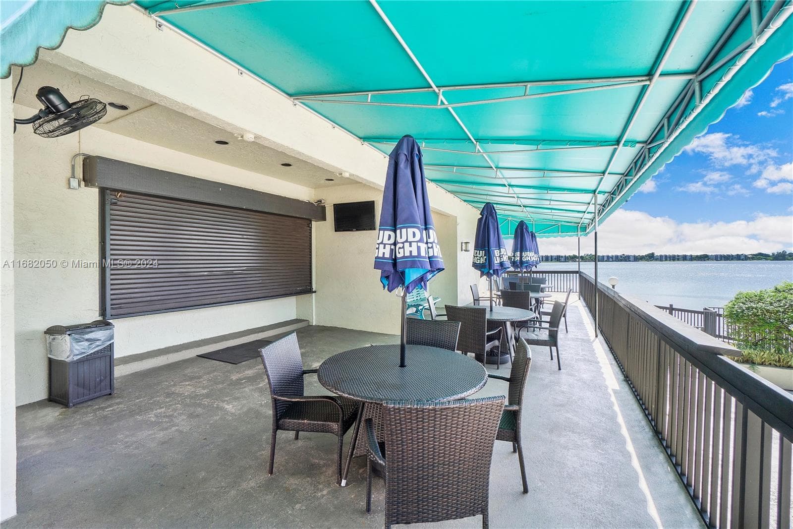 Lake Emerald · #315 in Oakland Park - Photo 34