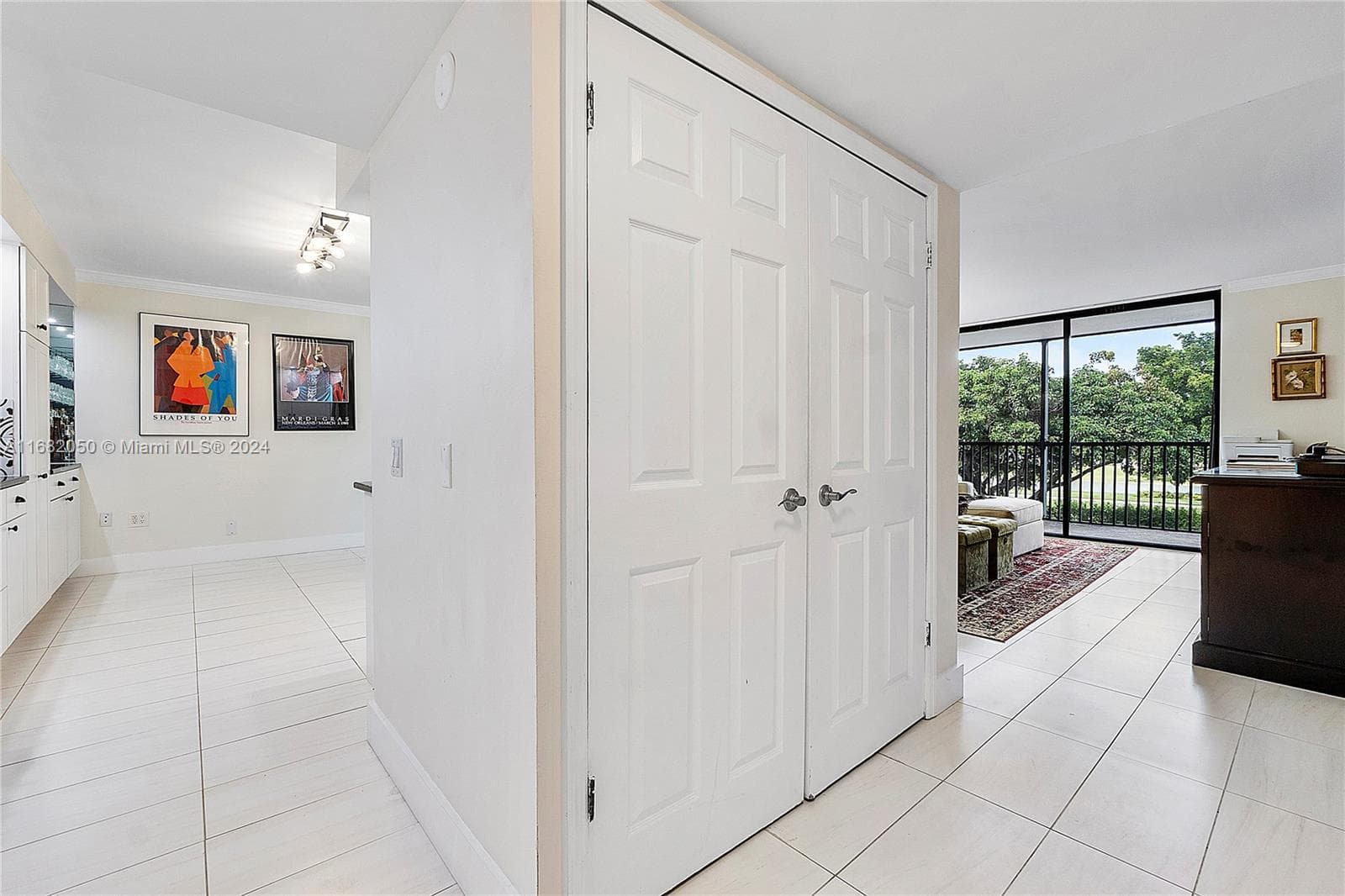 Lake Emerald · #315 in Oakland Park - Photo 4