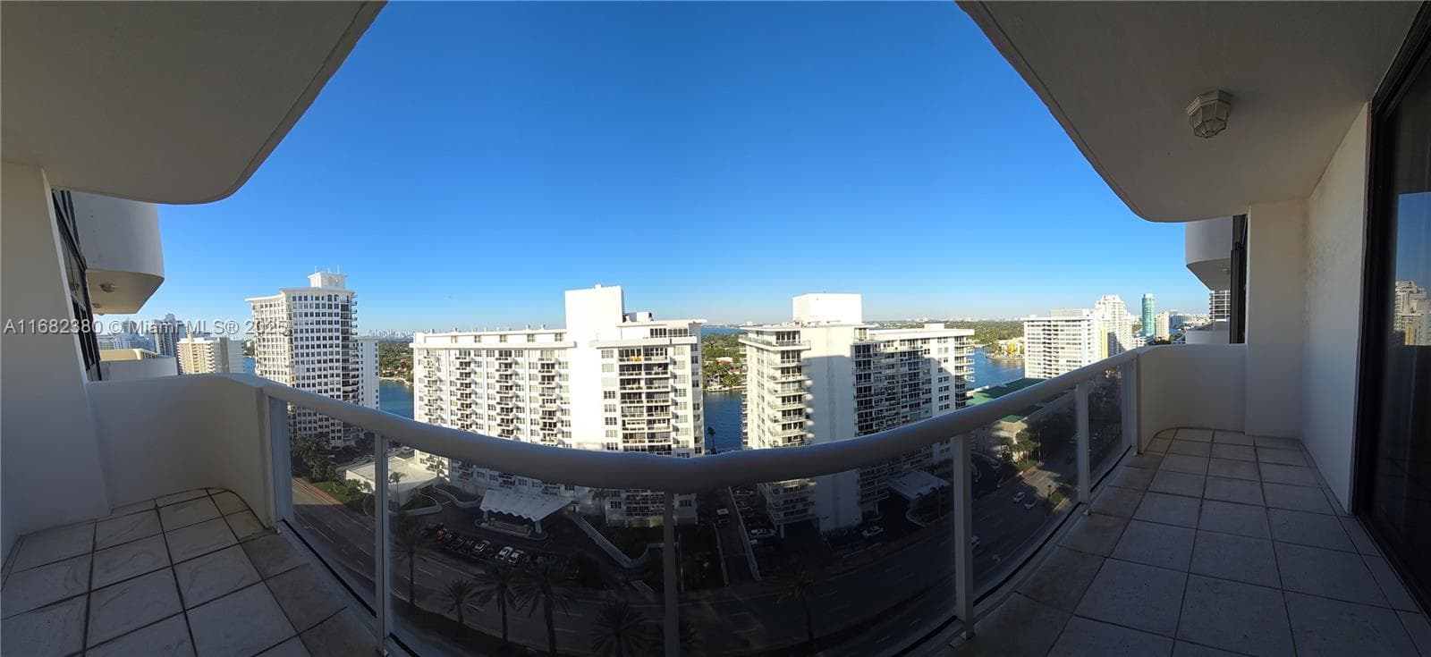 LEXCELLENCE CONDO · #1902 in Miami Beach - Photo 1