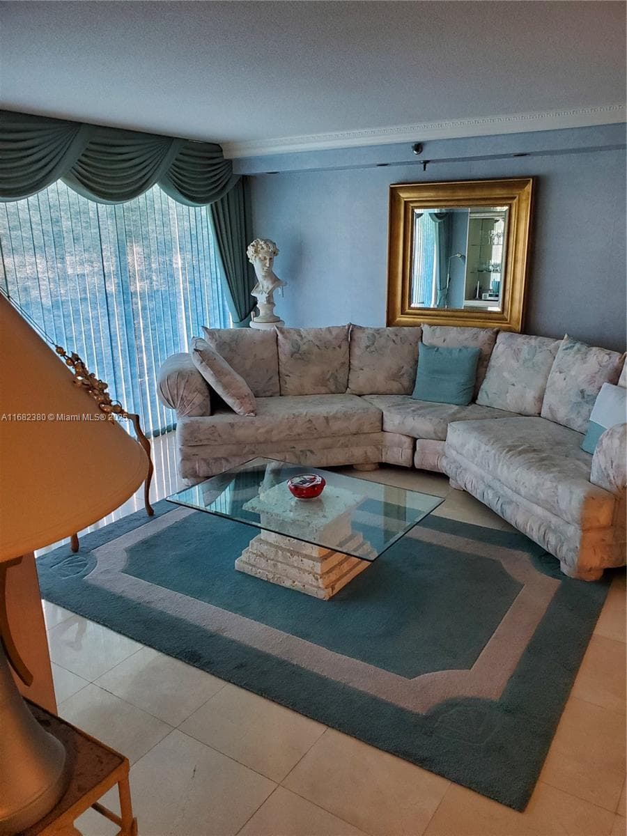 LEXCELLENCE CONDO · #1902 in Miami Beach - Photo 5