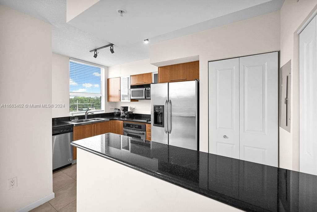 The Symphony · #312N in Fort Lauderdale - Photo 5