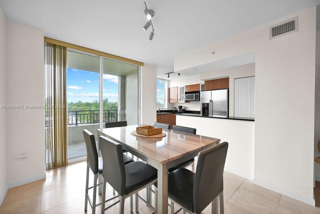 The Symphony · #312N in Fort Lauderdale - Photo 4