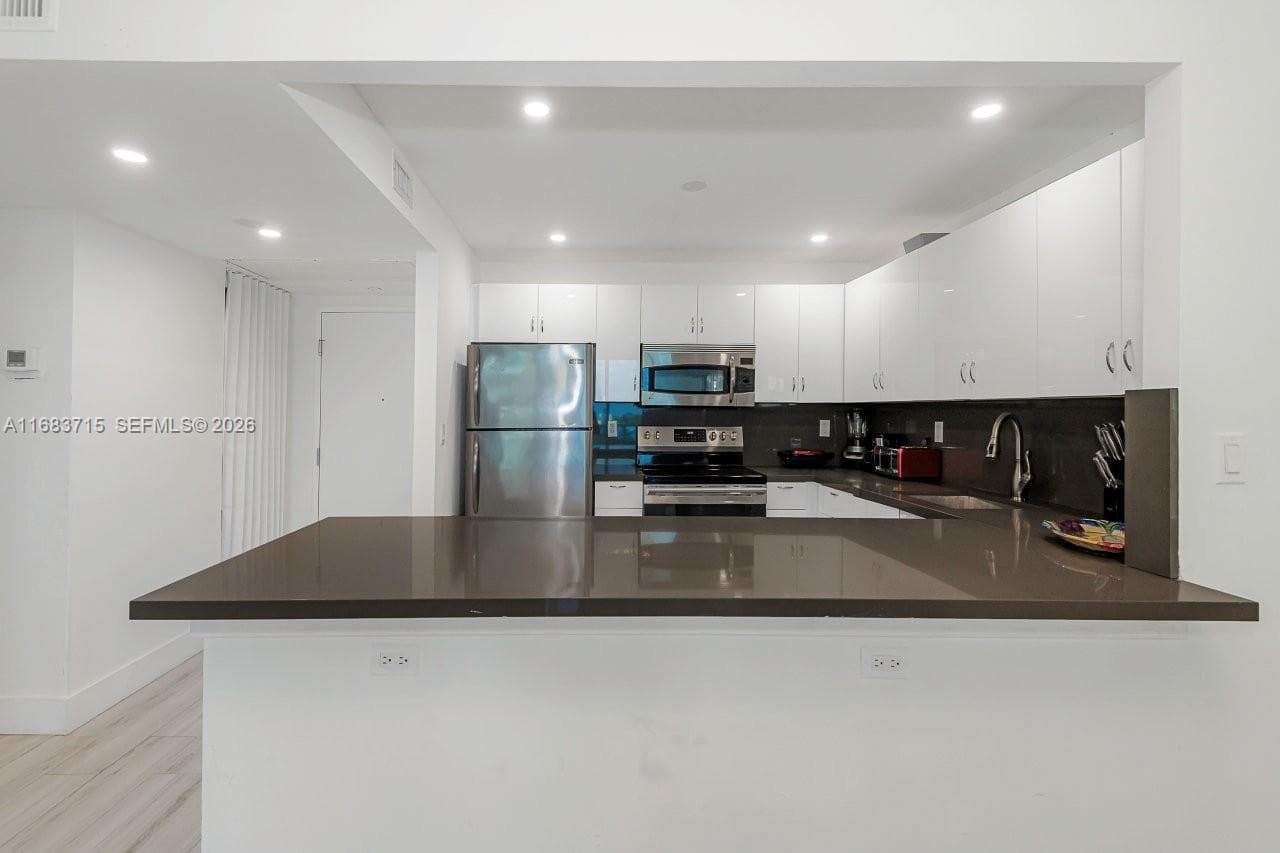 Roney Palace · #534 in Miami Beach - Photo 12