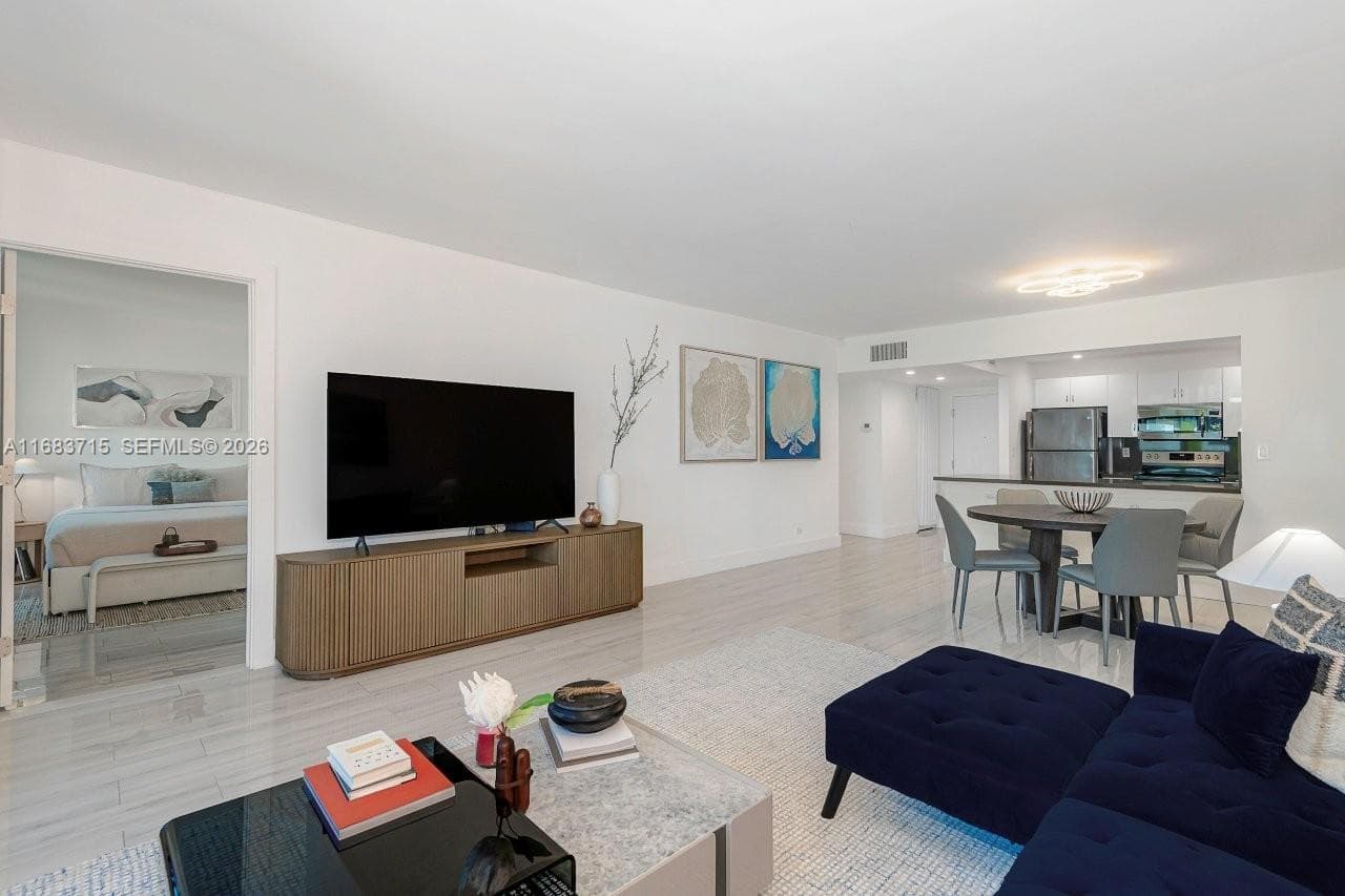 Roney Palace · #534 in Miami Beach - Photo 7