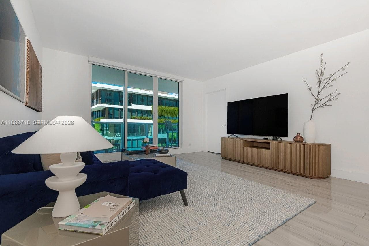 Roney Palace · #534 in Miami Beach - Photo 4