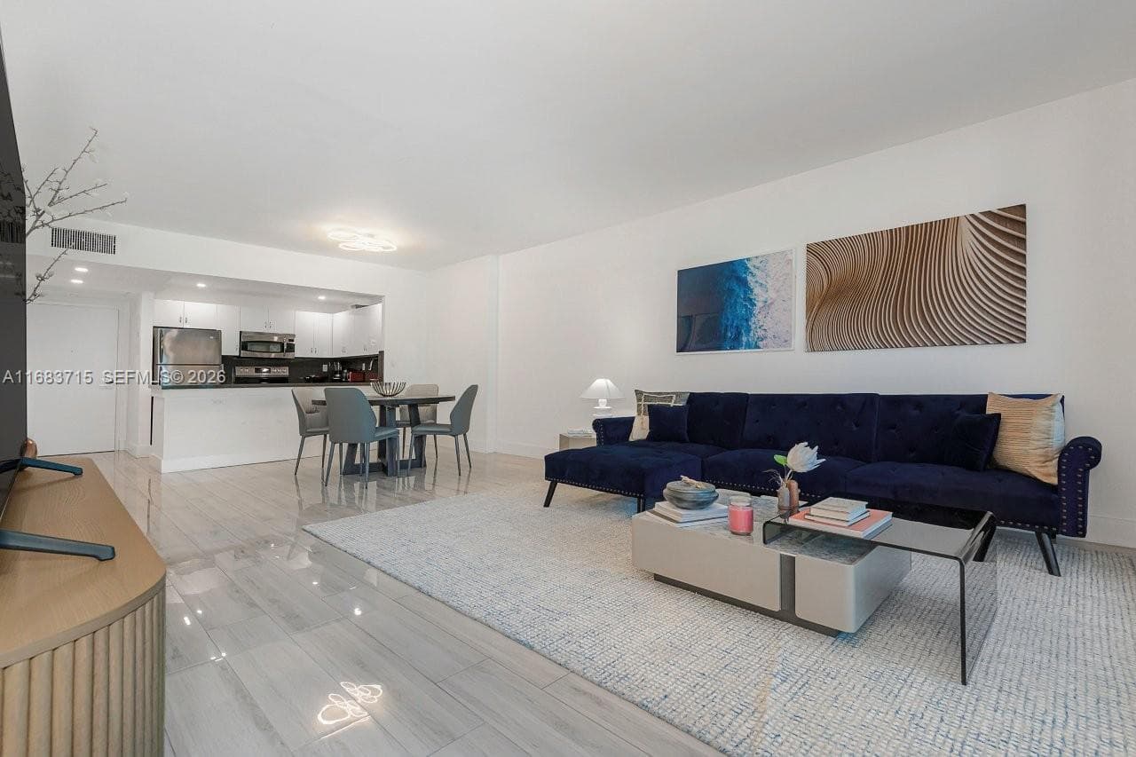 Roney Palace · #534 in Miami Beach - Photo 8